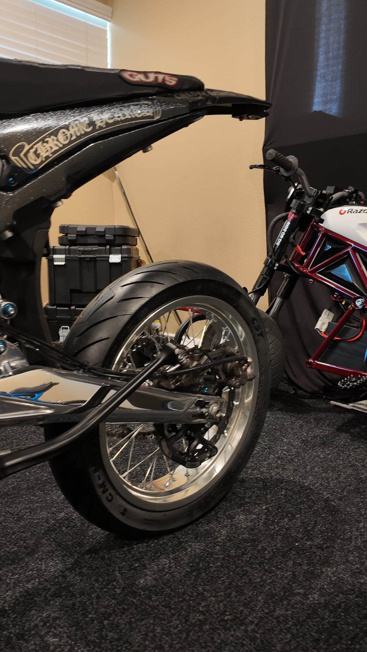 Ultra Bee Supermoto Set Kit