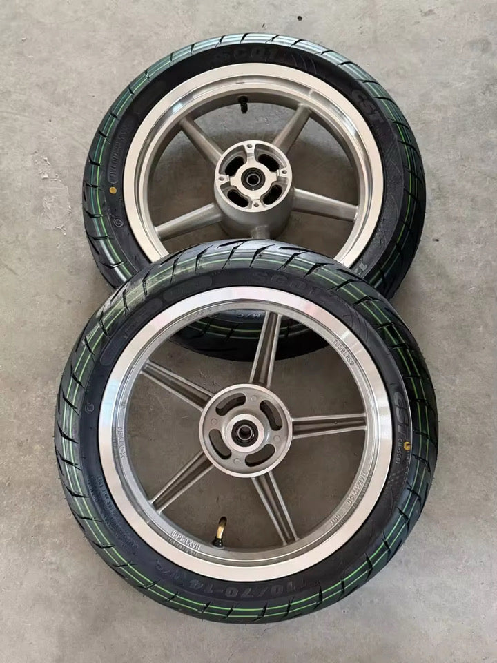 14/14 IN Chrome Wheelset